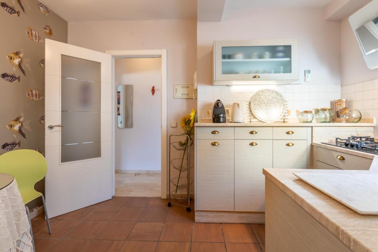 Apartamento Desde El Cielo De Triana Apartment Seville Exterior photo